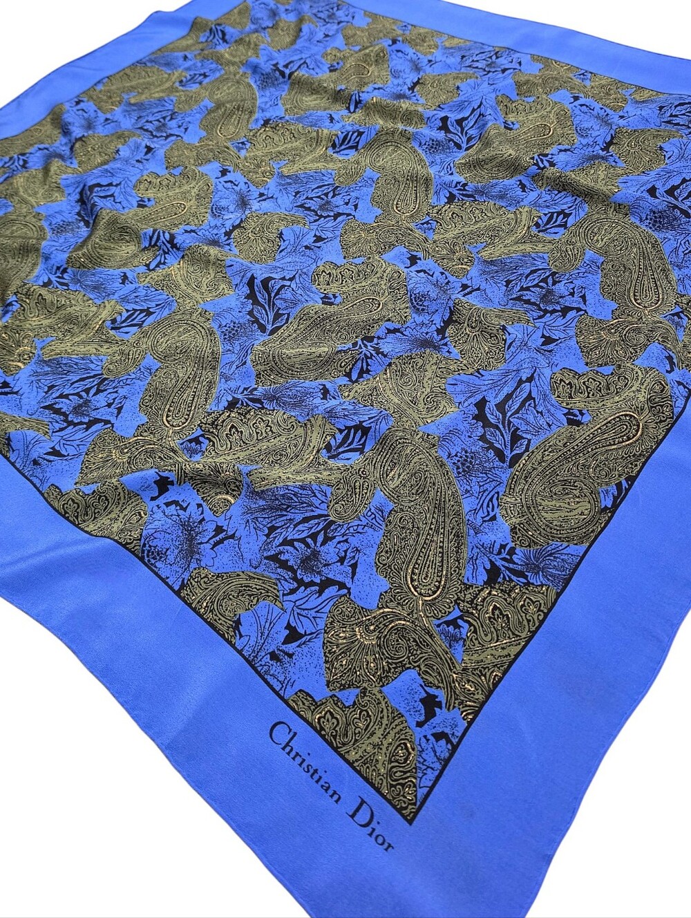 CHRISTIAN DIOR SCARF - Picture 6 of 16